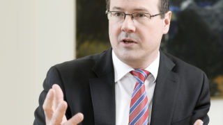 Wirtschaftsminister Thomas Zwiefelhofer. (Foto: Regierung)
