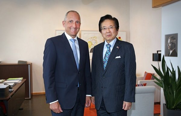 Regierungschef Hasler und Aussenministerin Frick empfingen Japans Botschafter Honda