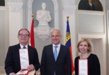 Ordensverleihung durch Regierungschef Adrian Hasler