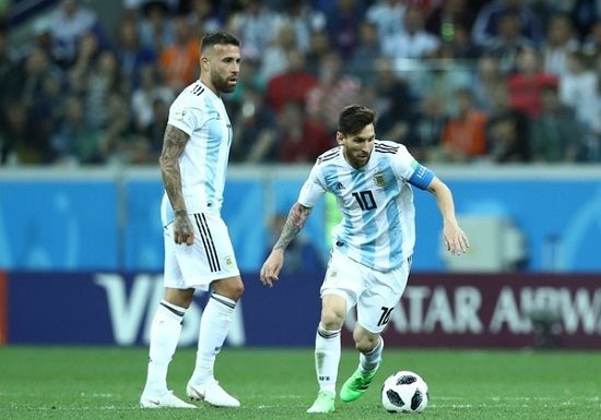 Fussball-WM Russland: Zwei fliegen heute raus!