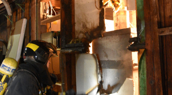 Hütte in Brand geraten