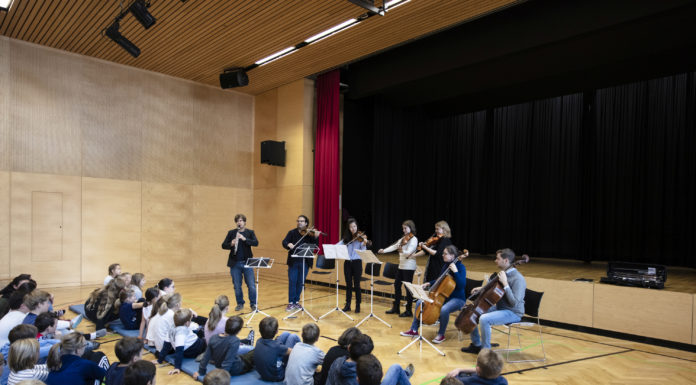 Junge Spitzenmusiker begeistern Kinder