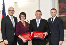 Goldenes Lorbeerblatt an zwei Sportgrössen verliehen