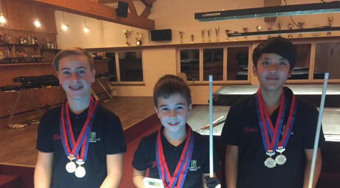 Billard: Elfjähriger Felix Büchel verteidigt seine Titel