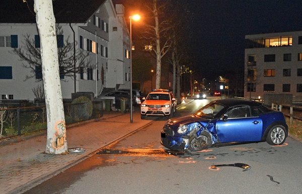 Verletzte Person bei Verkehrsunfall