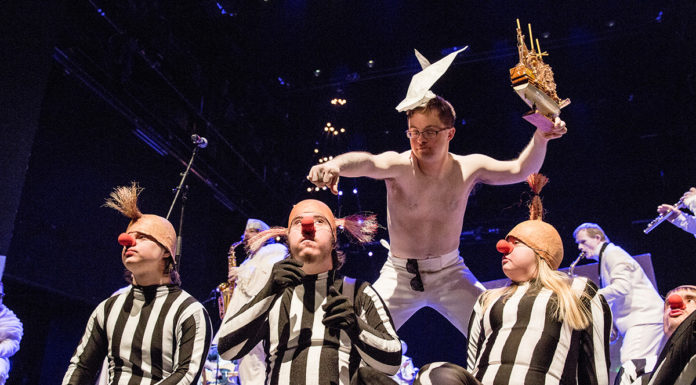 Ein Volkstheater mit Musik zum 25. HORA-Geburstatg