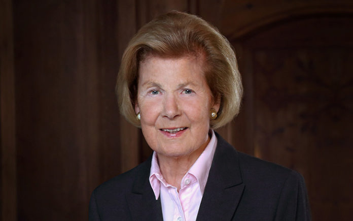 103_FH_Portraet_Fuerstin_ROKO0218_726x454.jpg_411299134