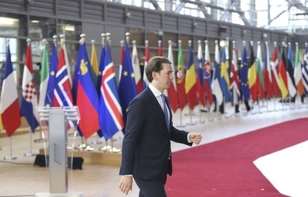 Durchhalteparolen des österreichischen Kanzlers