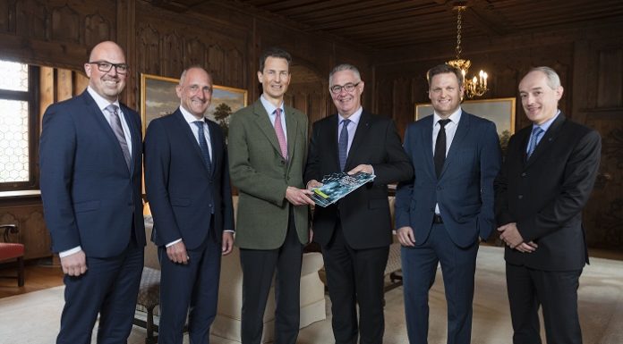 Digitale Roadmap an die Regierung überreicht