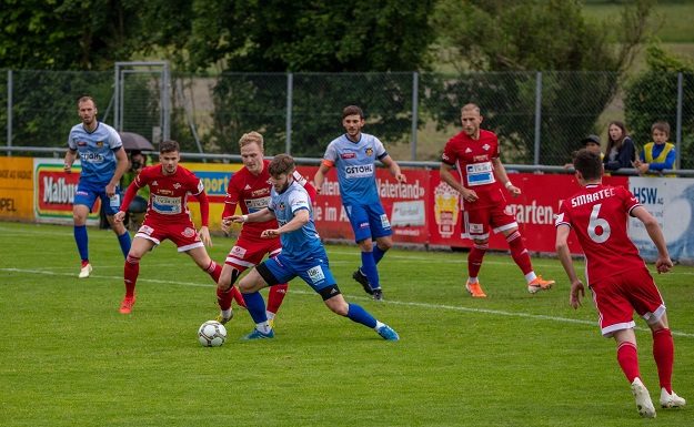 Black Stars Basel und Etoile Carouge steigen auf