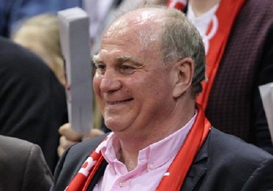 FC Bayern: Ui Hoeness tritt ab
