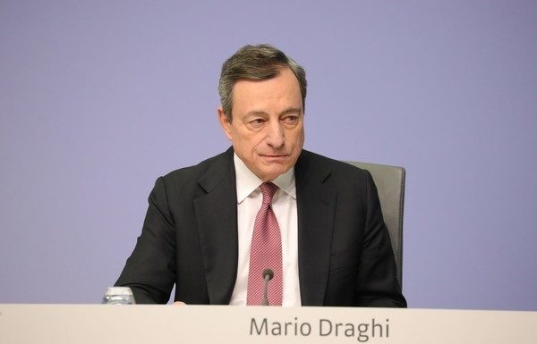 Niedrigzinspolitik in der Eurozone bleibt