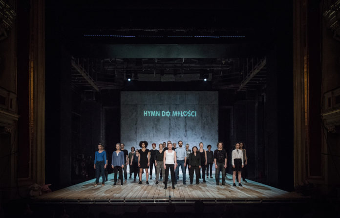 Hymne_an_die_Liebe_03_c_Magda_Hueckel