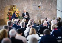 Daniel Risch am Deutschen Wirtschaftsforum in Frankfurt