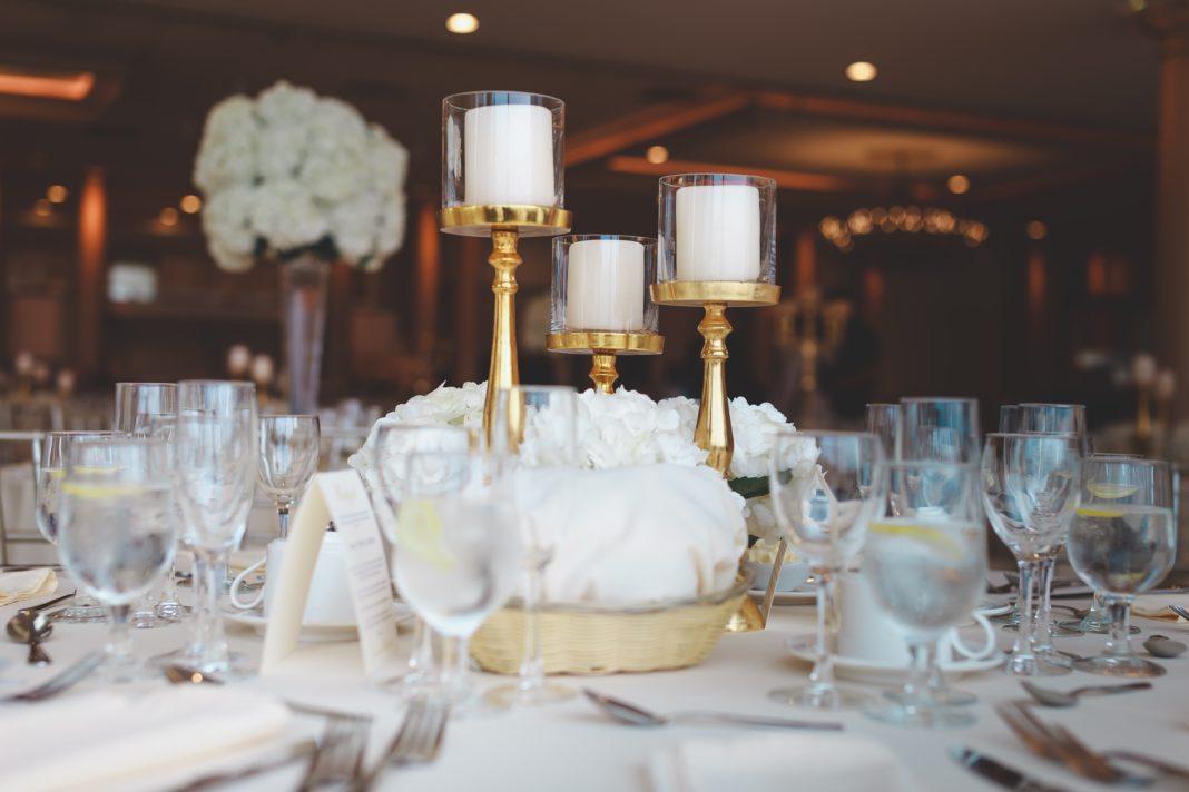selective-focus-photo-of-table-centerpiece-2306277