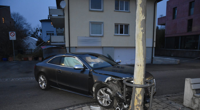 Kaugummi führt zu Verkehrsunfall