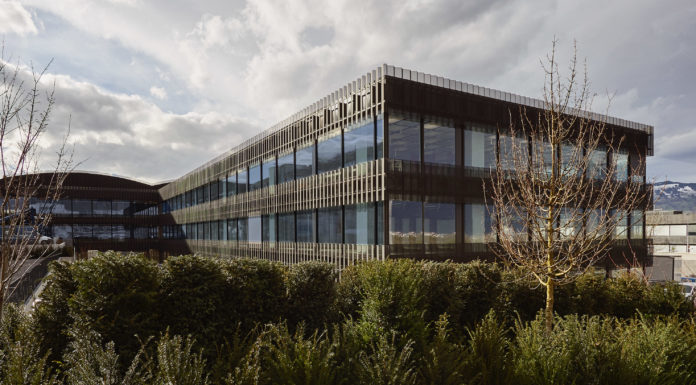 Neues Bürogebäude Mitte eingeweiht