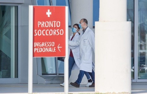 Das Coronavirus kommt immer näher