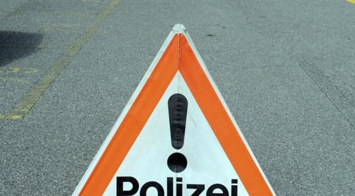 Wil: Fahrunfähig in Signalisationstafel gefahren