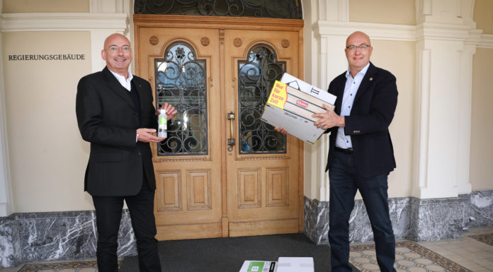 Virus: Hilcona spendet Desinfektionsmittel