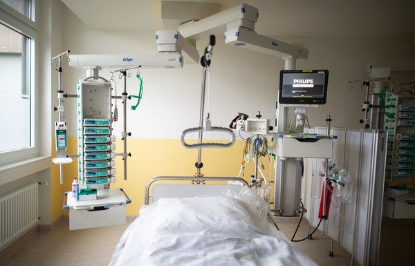 Coronavirus: Es trifft immer mehr jüngere Patienten