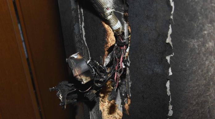 Wattwil: E-Roller im Hauseingang in Brand geraten