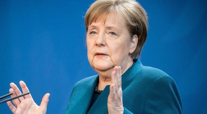 Kanzlerin Merkel in Sorge um die EU