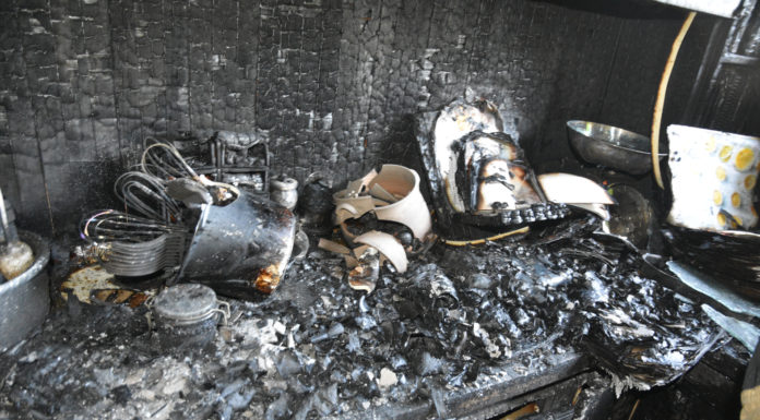 Planken: Bei Brand leicht verletzt