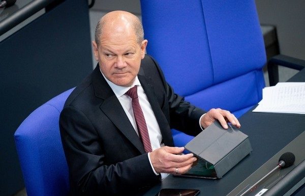 Deutschland erwägt Einführung eines Corona-Solis