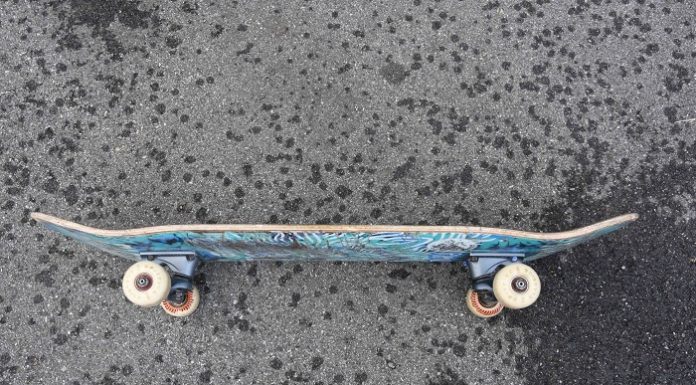 Buchs: Bei Selbstunfall mit Skateboard verletzt
