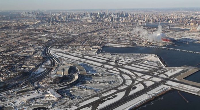 USA sperrt Flughäfen für Flugzeuge aus China