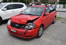 Wil: Auffahrunfall zwischen zwei Autos fordert 3 Verletzte