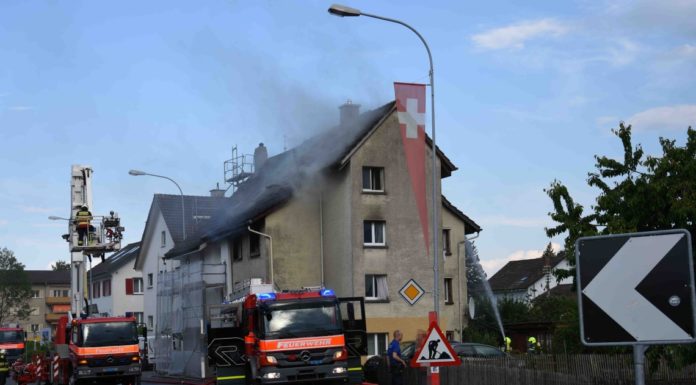 Steinach: Brand in Mehrfamilienhaus