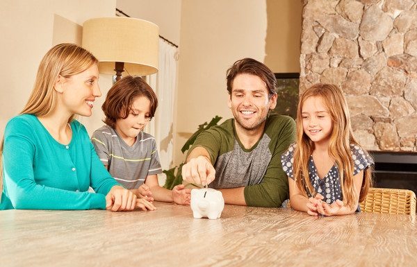 Österreich: Regierung beschließt ‚Familientausender‘ für September