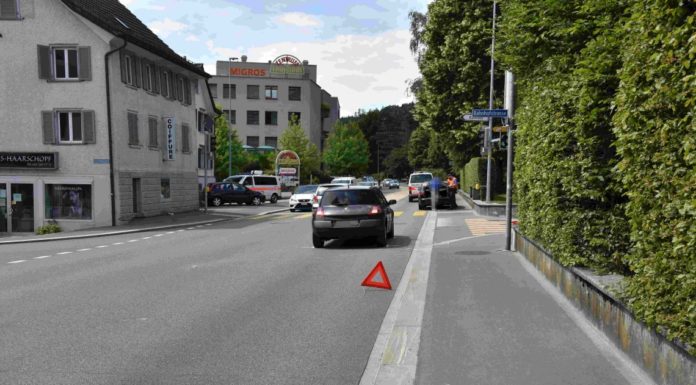 Uznach: Auffahrkollision