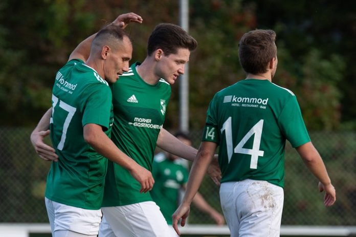 Jubel-Ruggell (2)-Zeciri-Haas-Kollmann, FCR-Rheineck, 12.10.2019, 5-2-Sieg