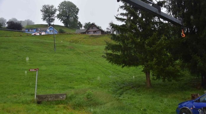 Auto mehrmals überschlagen