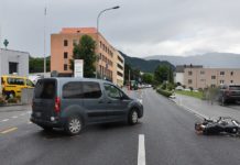 Motorradfahrer verletzt sich bei Verkehrsunfall
