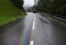 Nesslau: Ölverschmutze Strasse verursacht Unfall – Zeugenaufruf