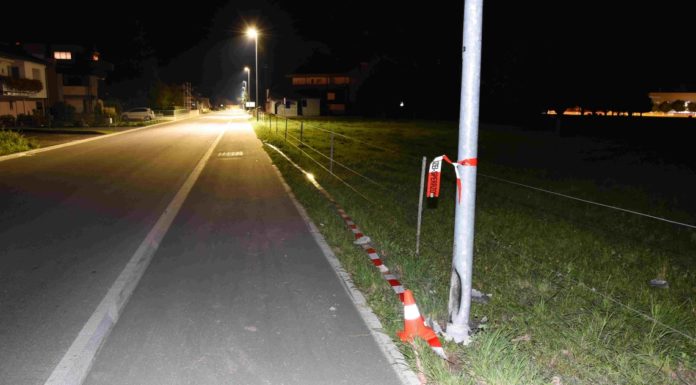 Azmoos: Beinahe von Auto angefahren