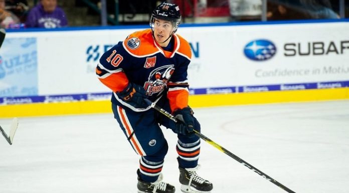 VEU dreht Spiel und siegt 2:3 in Kitzbühel