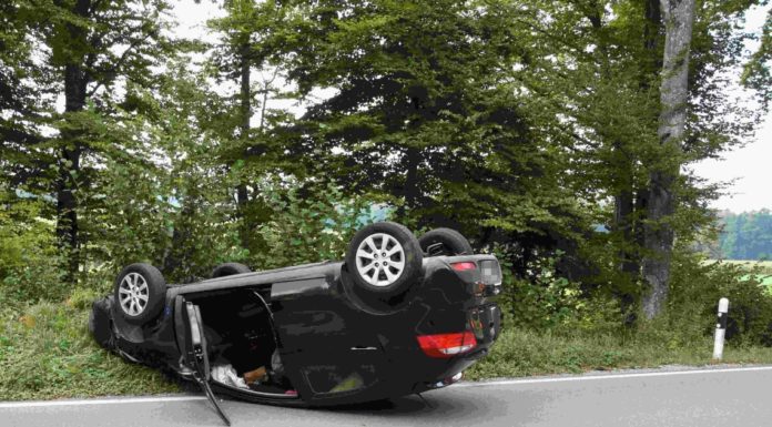 Niederbüren: Auto nach Selbstunfall überschlagen