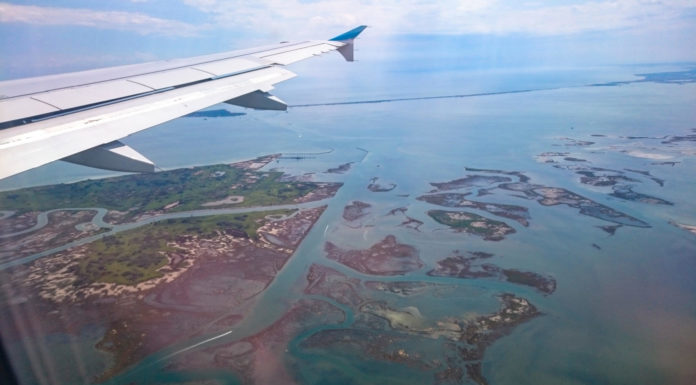 Regierung mahnt zu Vorsicht bei Reisen