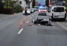 Kollision zwischen Auto und Motorrad