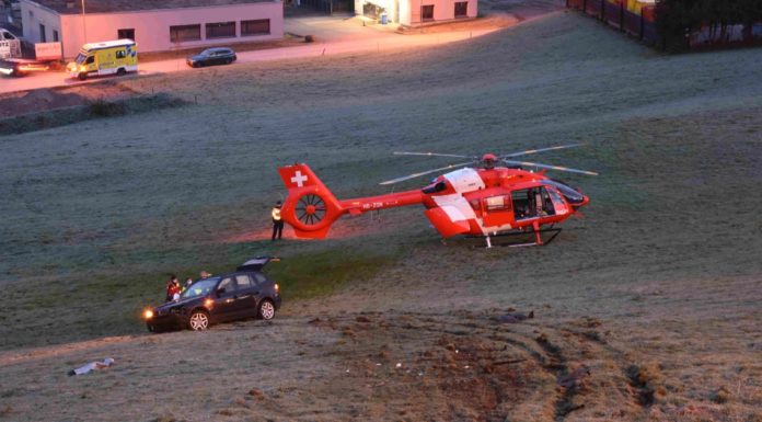 Flawil: Selbstunfall – Autofahrer unbestimmt verletzt