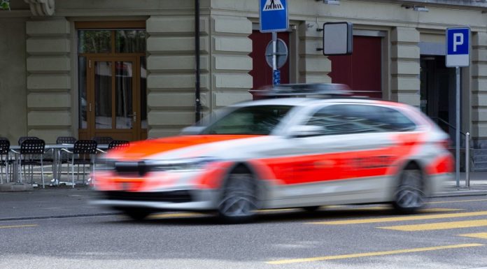 Einbrüche in Restaurants und Mehrfamilienhaus