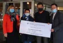 Check über 3‘000 Franken überreicht