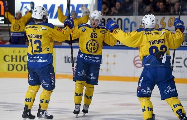 HC Davos gewinnt erneut gegen Tabellenleader Zug