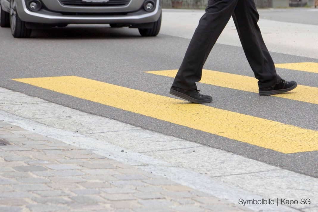 Symbolbild_Fussgänger2