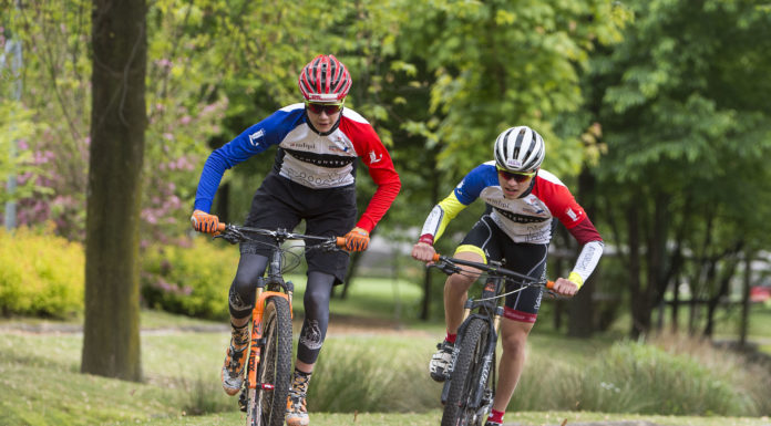 ZEMMA – MET ABSTAND – BEWEGA